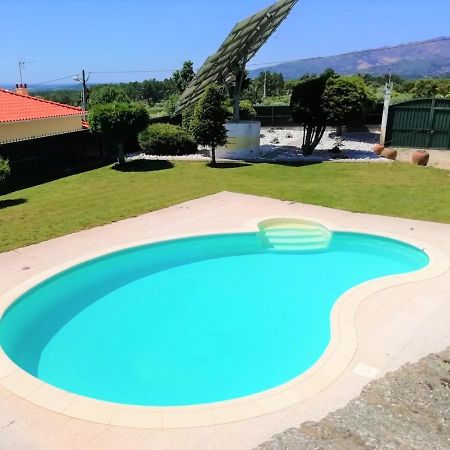 Casa E Piscina Privada Villa Fundão Екстериор снимка